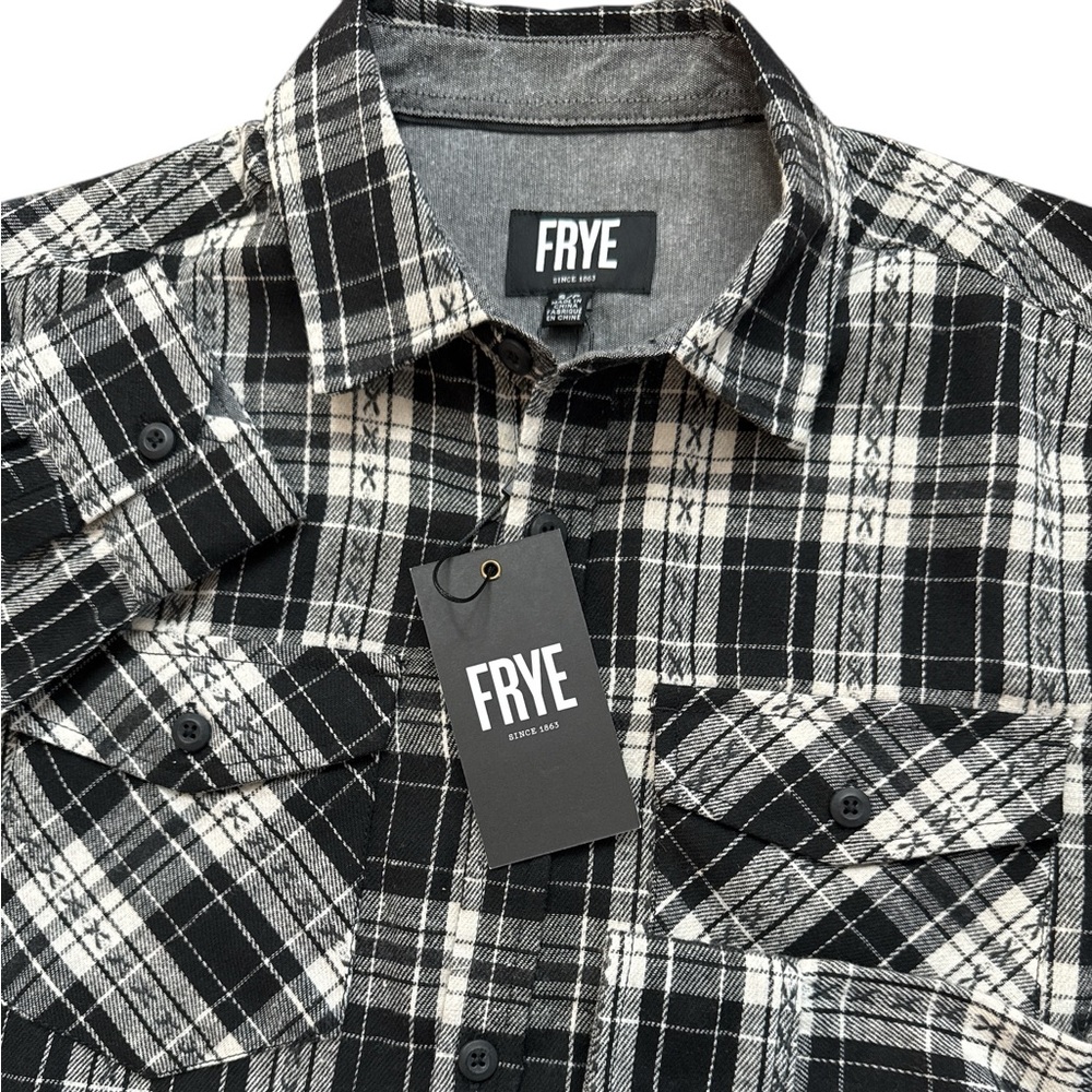 Frye Men’s Size Small Black & White Casual Button Up Shirt NWT’S Double Pockets‎